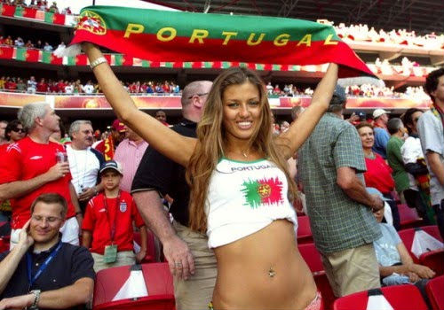 hot-soccer-fans-portugal-2