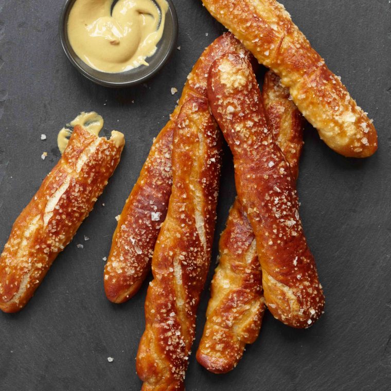 201010-xl-german-soft-pretzel-sticks-760x760