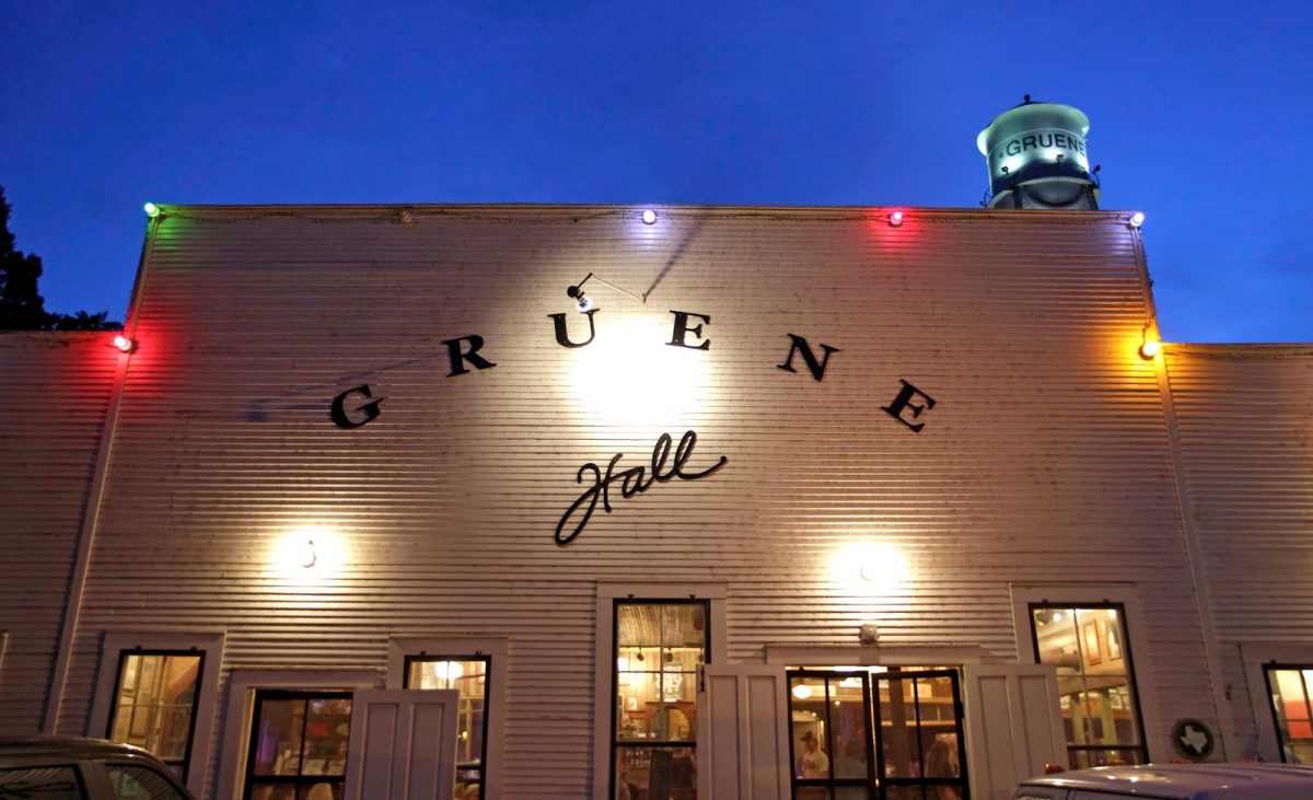 20130304_GrueneHall_052-1200x731