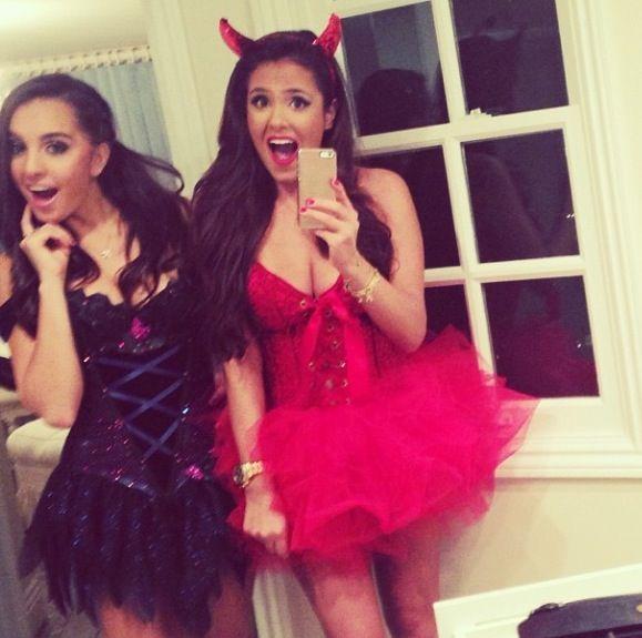 6354935690802889612030209_sexy-devil-costume-selfie