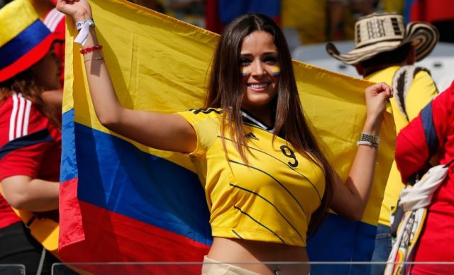 colombia-fans-01-gq-20jun14_pa_b