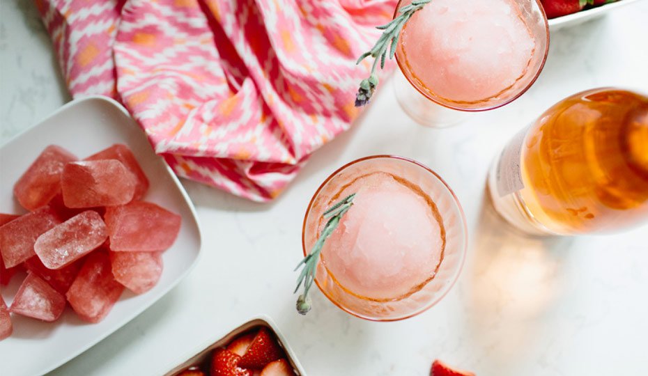 Frosé (Frozen Rosé) for Your #WineWednesday Fix