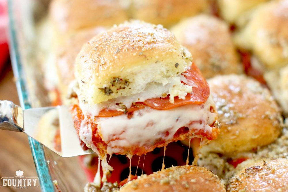 Pizza-Pull-Apart-Sliders-1000x667