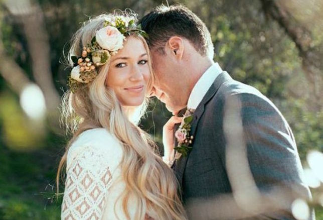 5 Perfect Fall Wedding Flower Crowns Available Online Right Now