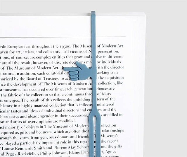 finger-pointer-bookmark-640x536