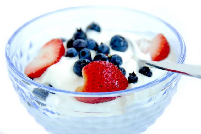 greek-yogurt-1-640x429