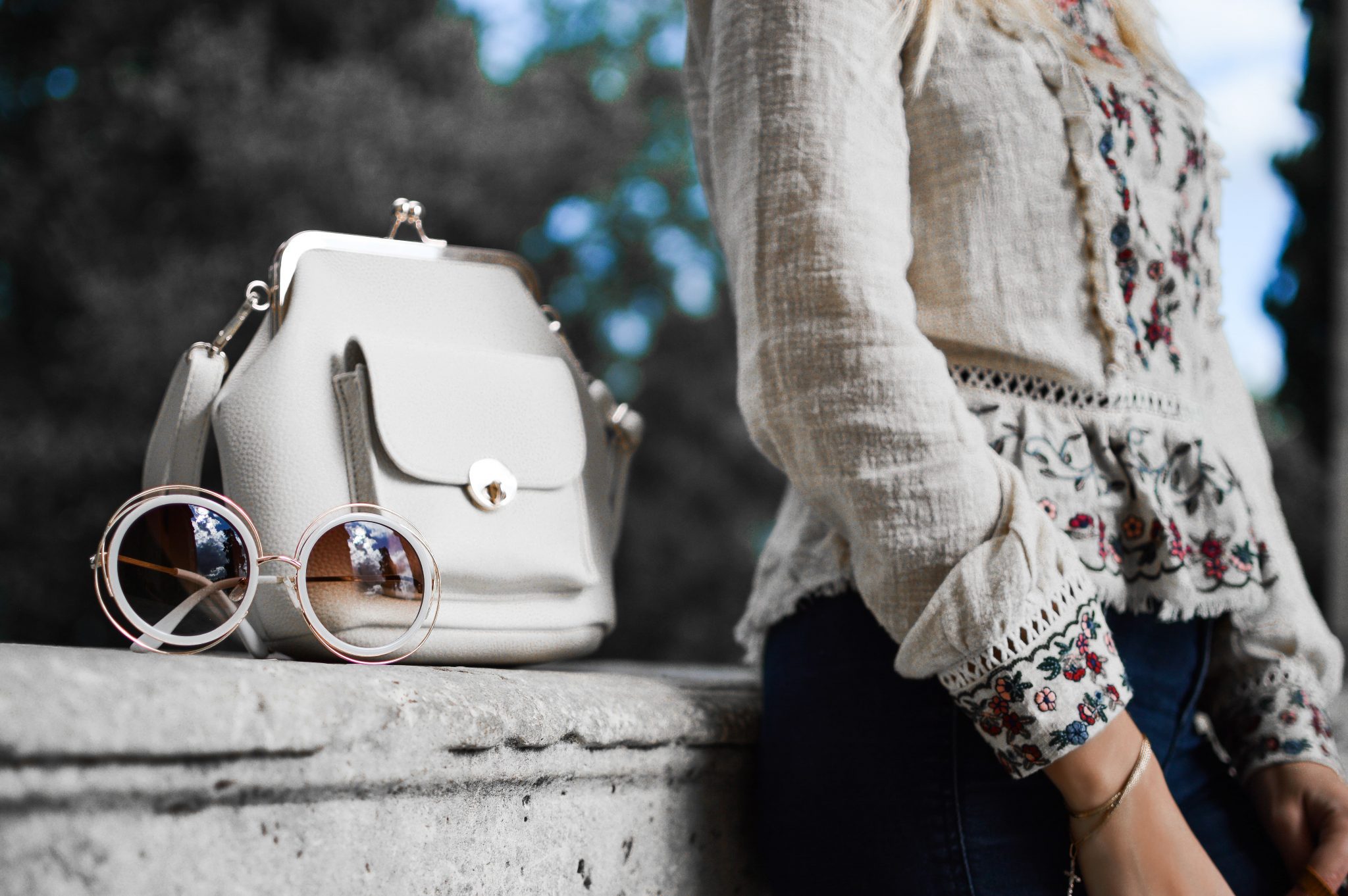 What Your Handbag Choice Says About You