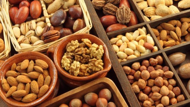 health-benefits-of-nuts-gazeta-shekulli-640x360