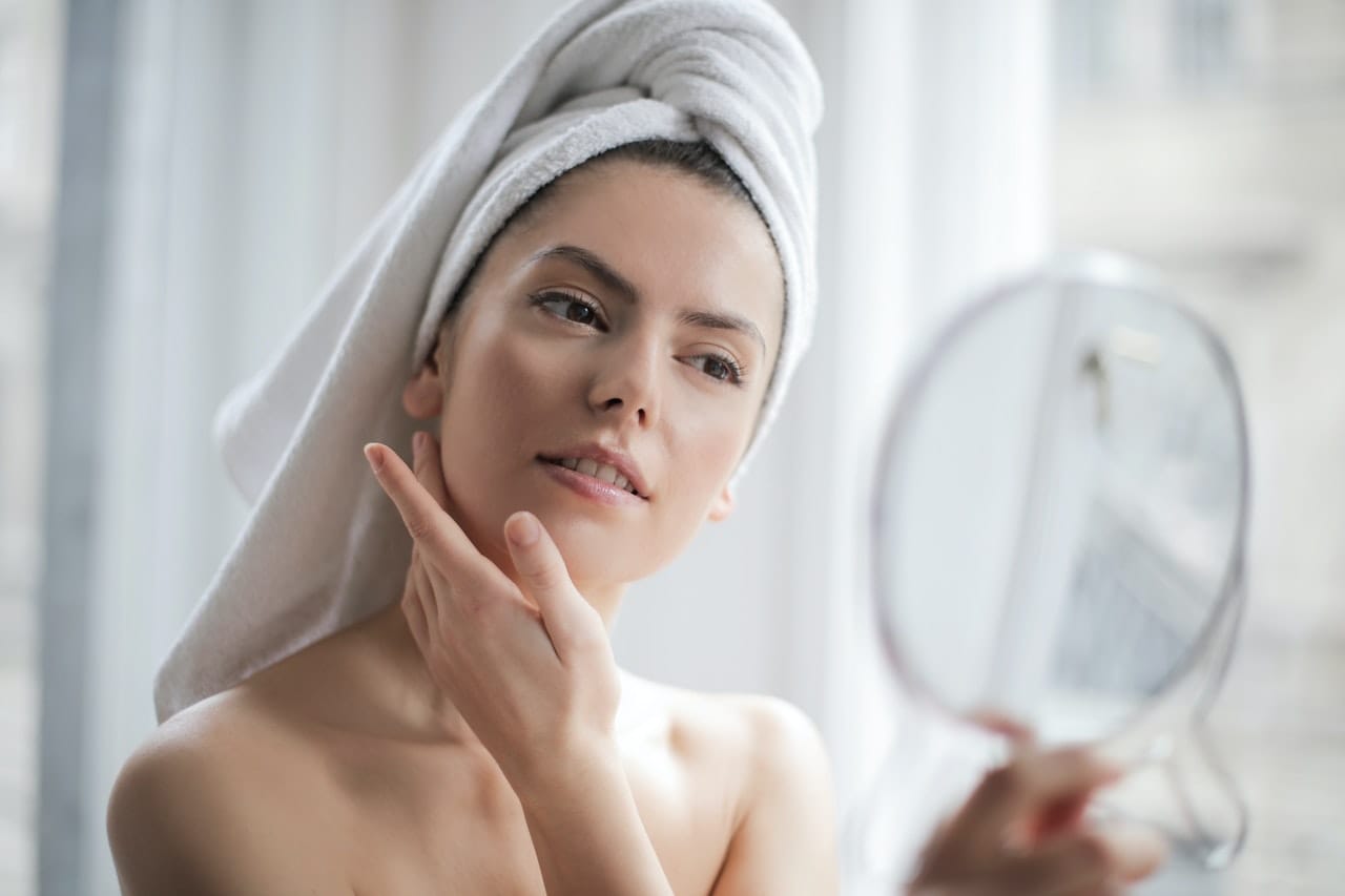 How to Restore Your Skin’s Vitality With a Resurface Cream
