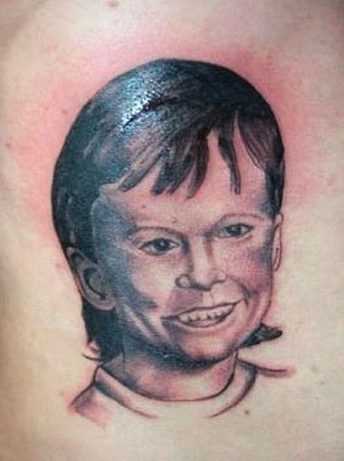 18 Terrifyingly Hilarious Portrait Tattoo Fails