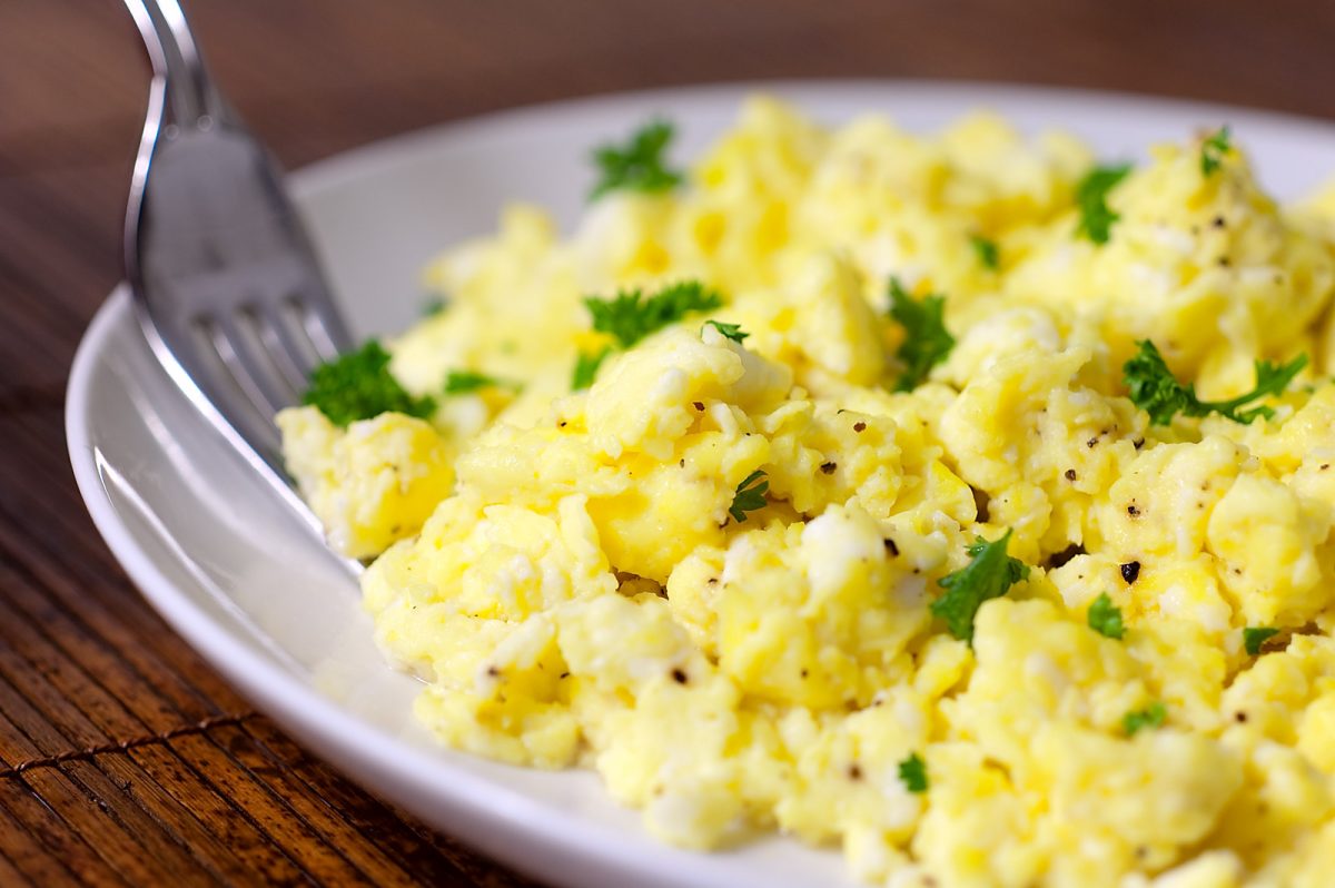 scrambled-eggs-1200x798