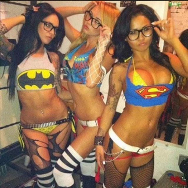 sexy-costumes-superheroes